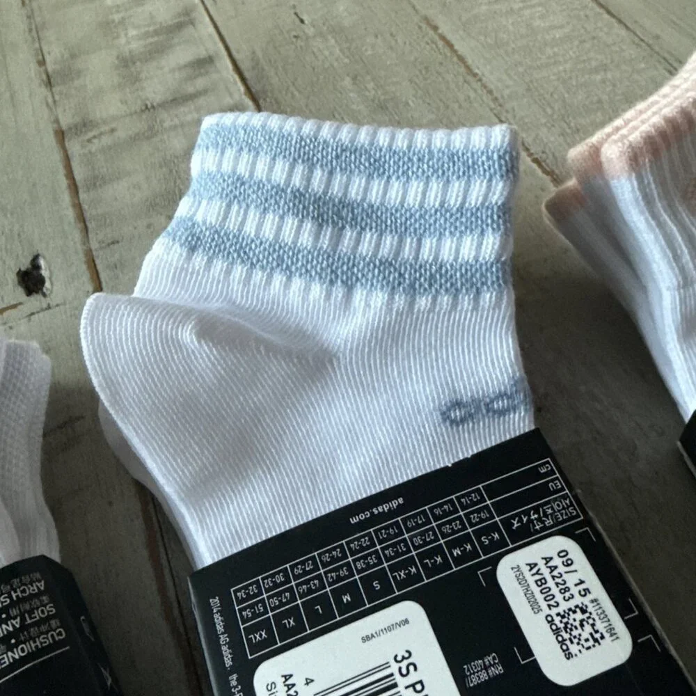 Women’s Adidas Socks 3 Packs Each 3 Pairs - Picture 3 of 5
